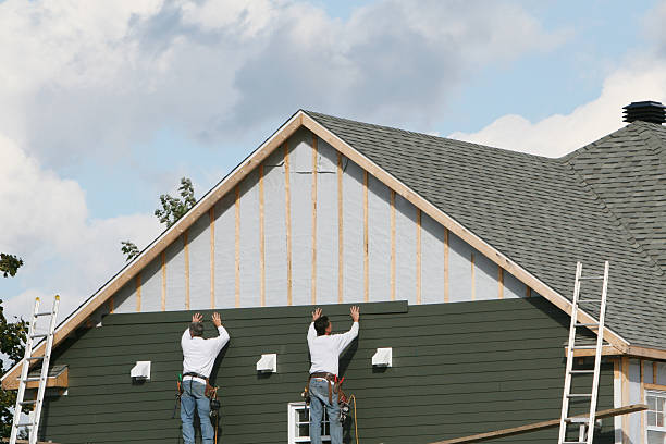 Professional Siding technician working in Brightwood, VA